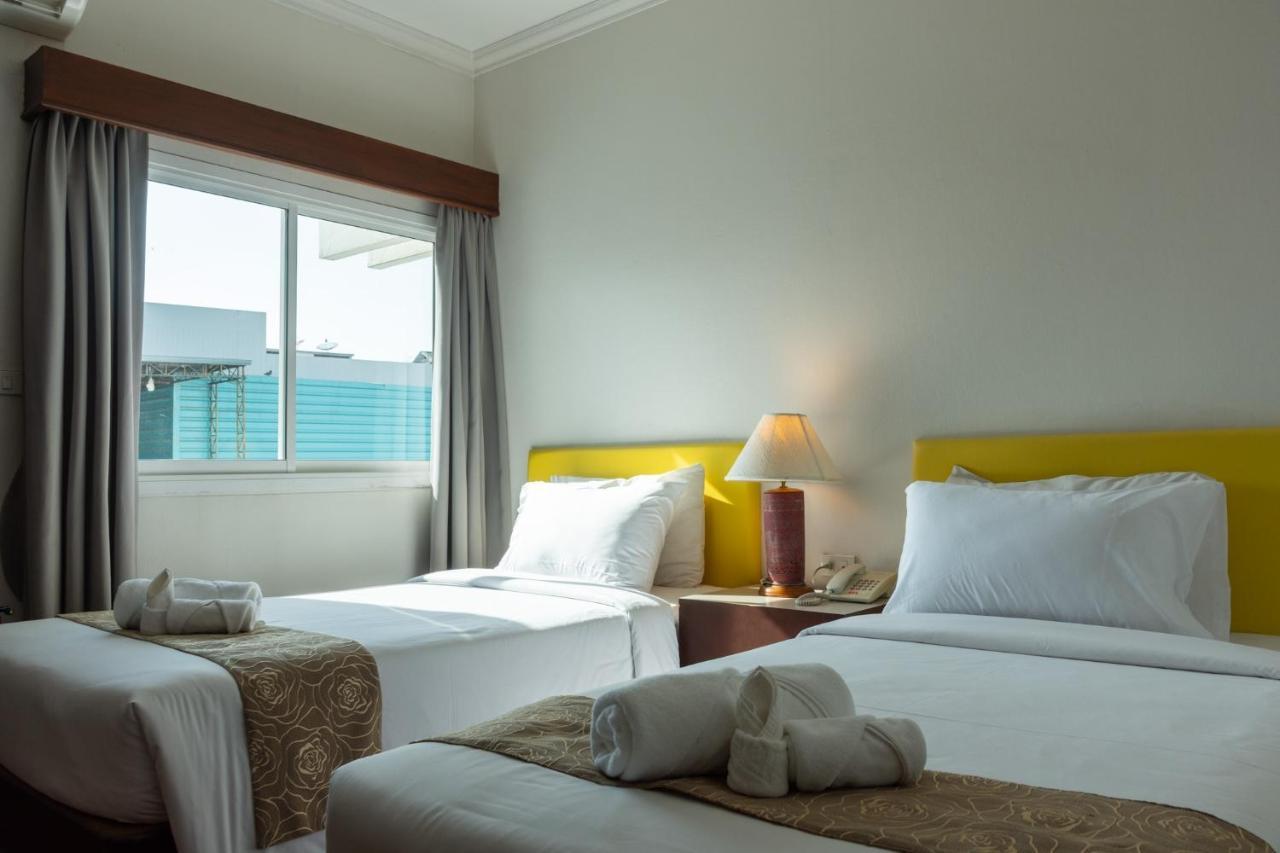 Mayflower Grand Hotel Korat Nakhonratchasima Dış mekan fotoğraf