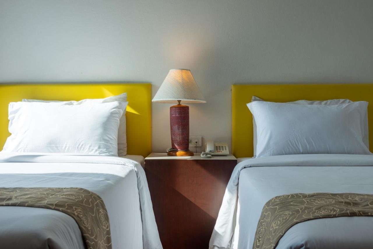 Mayflower Grand Hotel Korat Nakhonratchasima Dış mekan fotoğraf