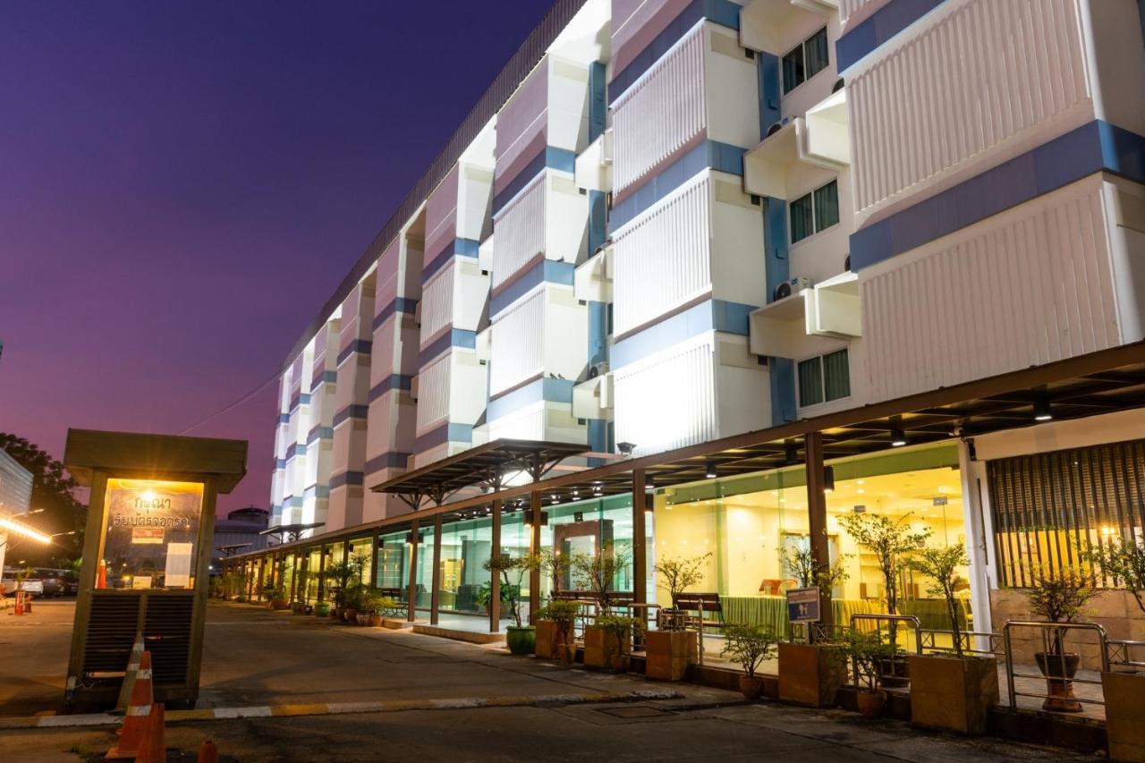 Mayflower Grand Hotel Korat Nakhonratchasima Dış mekan fotoğraf