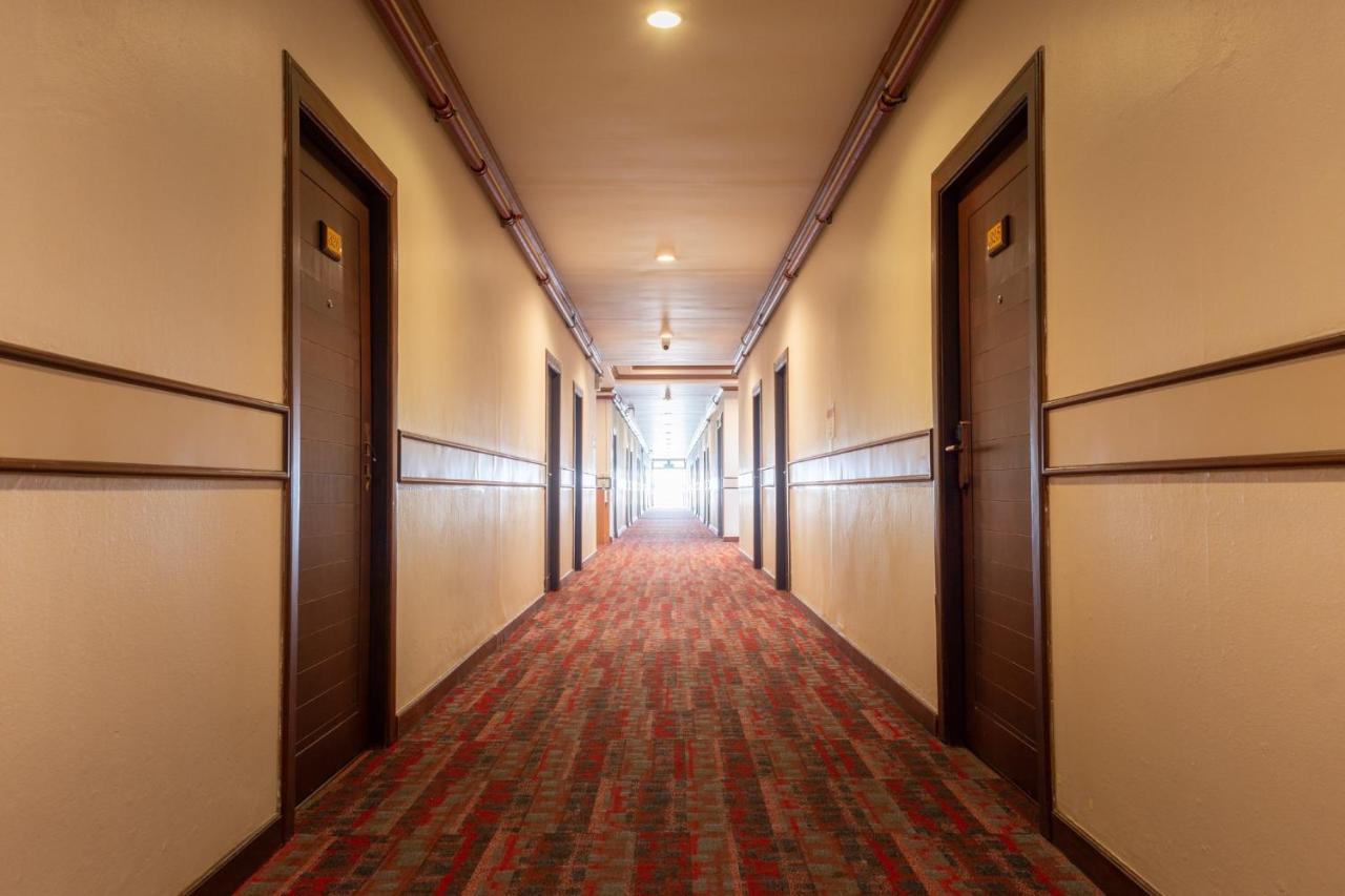 Mayflower Grand Hotel Korat Nakhonratchasima Dış mekan fotoğraf