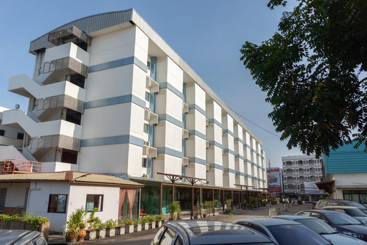 Mayflower Grand Hotel Korat Nakhonratchasima Dış mekan fotoğraf