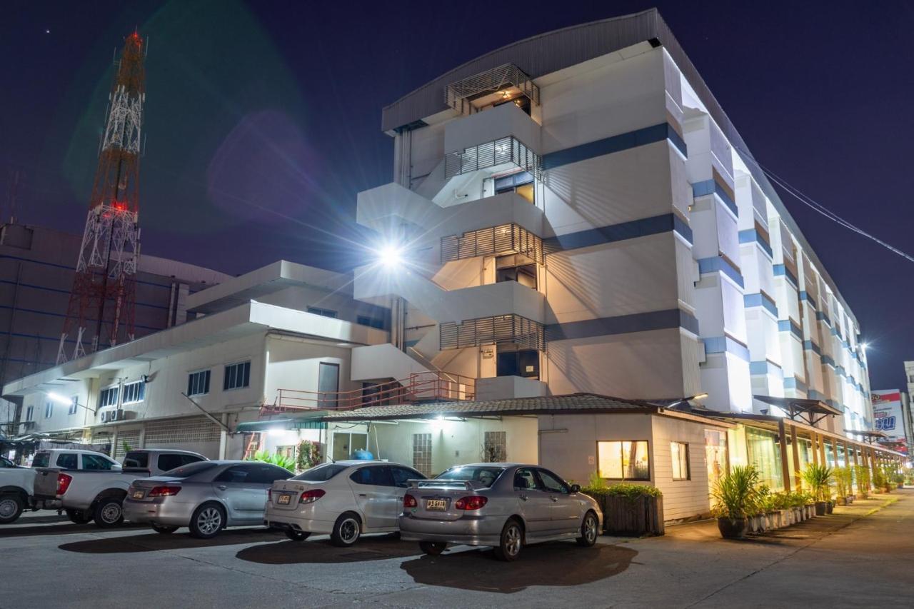 Mayflower Grand Hotel Korat Nakhonratchasima Dış mekan fotoğraf